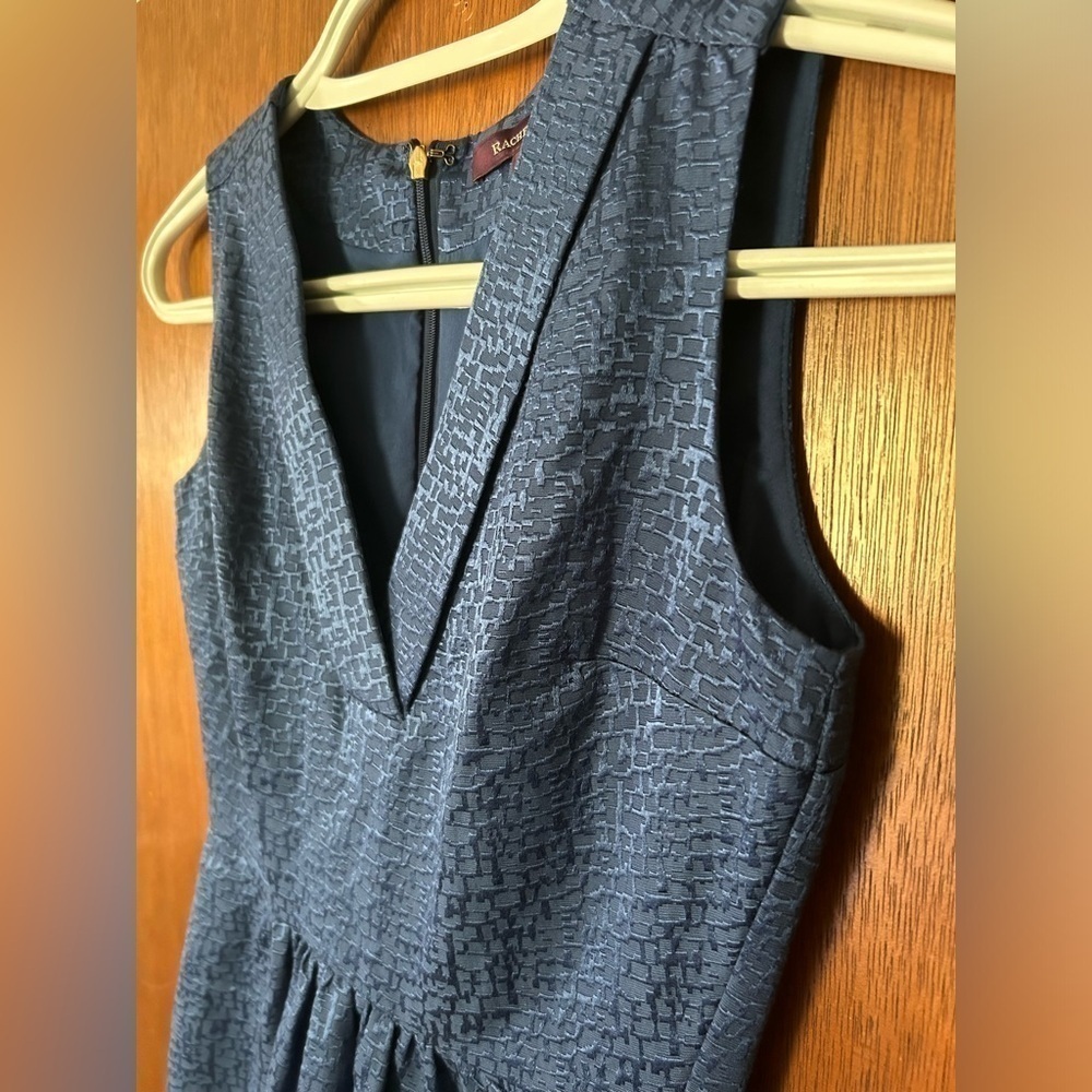 Rachel Roy Silk blend v neck Aline midnight blue textured geometric dress size 0 - Picture 4 of 11